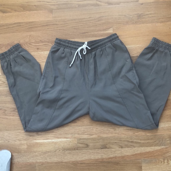 Pants - Picture 2 of 3